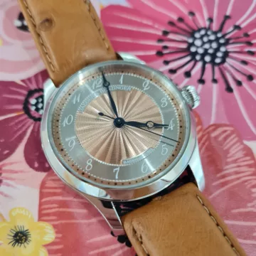 Jaeger & Benzinger Edition 3 Salmon Vintage Movement