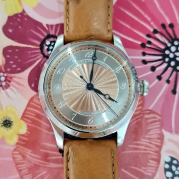 Jaeger & Benzinger Edition 3 Salmon Vintage Movement