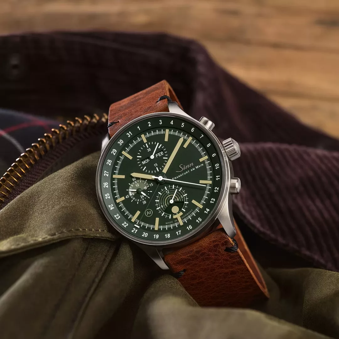 Sinn 3006 Hunting Watch - Premium German men's watch | Define Watches