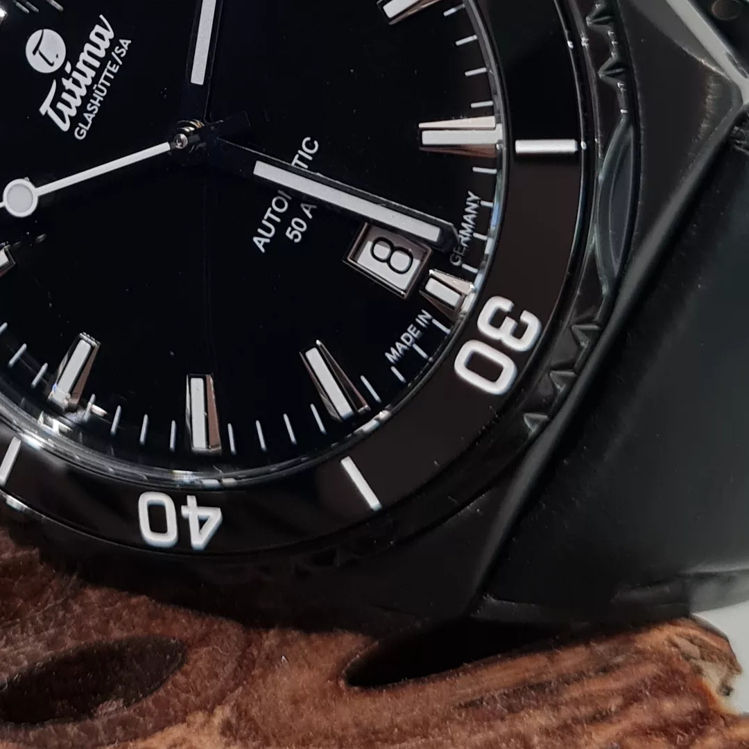 M2 Seven Seas S - 40mm - Black 6156-01