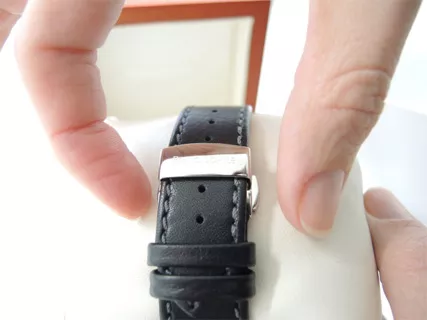 Bruno S&ouml;hnle Clasp Fitting Tips - Define Watches