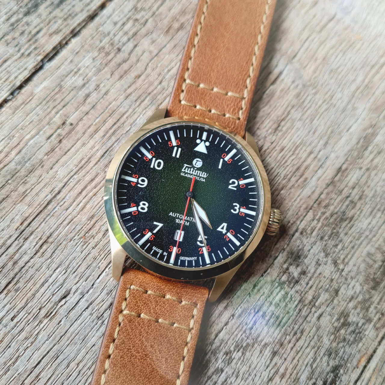 NEW: Tutima's new for 2025 Flieger Bronze Titanium Limited Edition - Define Watches