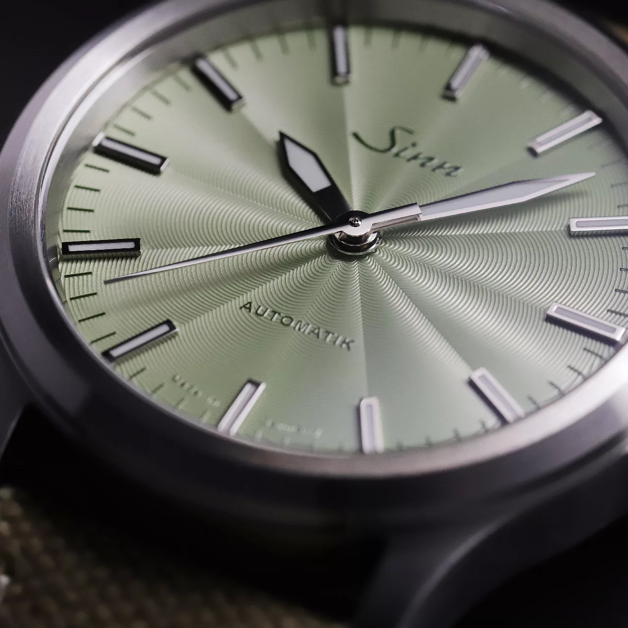 NEW: Sinn 556 Sage Limited Edition – Guilloché Dial in Pastel Sage - Define Watches NEW: Sinn 556 Sage Limited Edition – Guilloché Dial in Pastel Sage - Define Watches