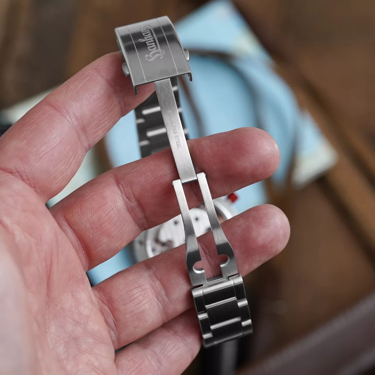 NEW: Hanhart Red Lion Mk II Review: A Modern, Technical Continuation of a Pilot&rsquo;s Icon - Define Watches