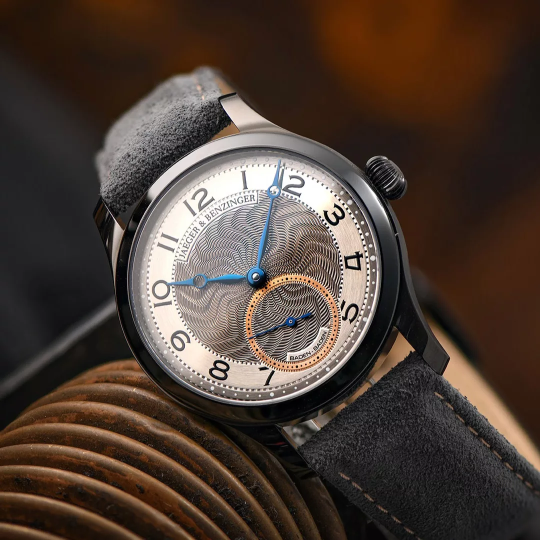NEW: Boasting the Hand Guilloch&eacute; with the new Jaeger & Benzinger Edition 6 Grey Moir&eacute; - Define Watches