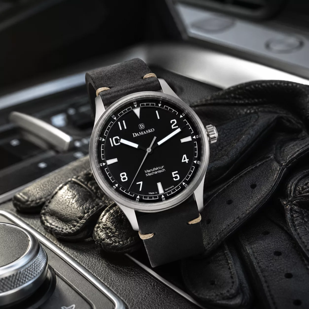 Damasko DF10 - Black White